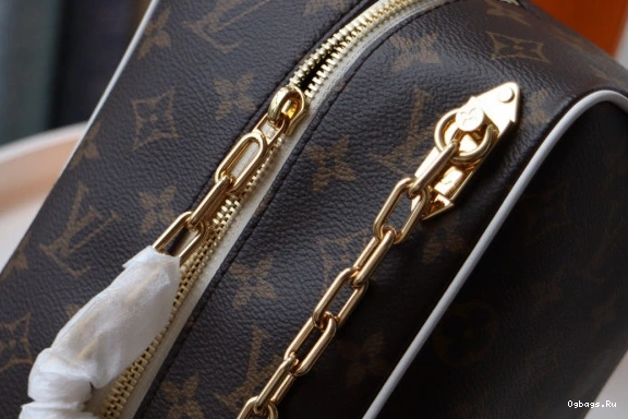 LOUIS TOILETRY LVXNBA VUITTON BAG 0402